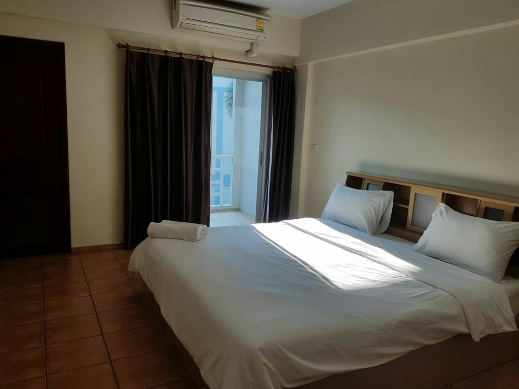 Bangsaen Lomsabai Apartments מראה חיצוני תמונה