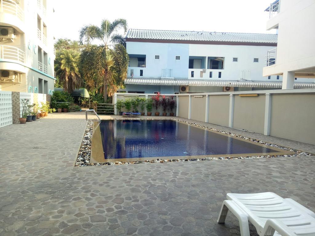 Bangsaen Lomsabai Apartments מראה חיצוני תמונה