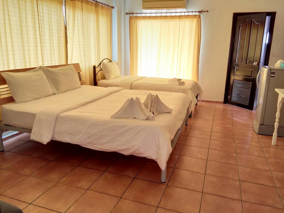 Bangsaen Lomsabai Apartments מראה חיצוני תמונה