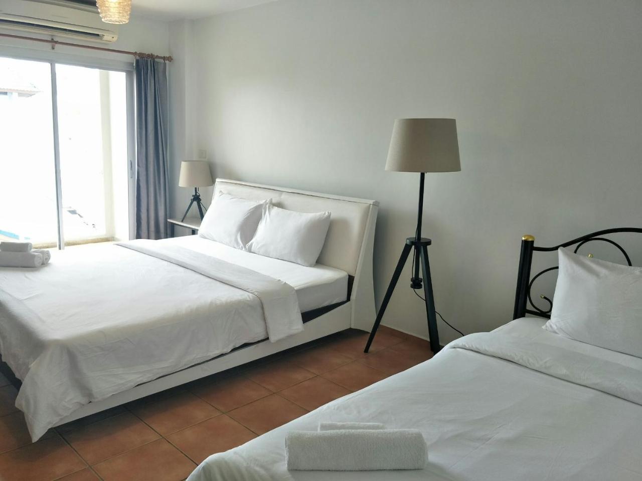 Bangsaen Lomsabai Apartments מראה חיצוני תמונה