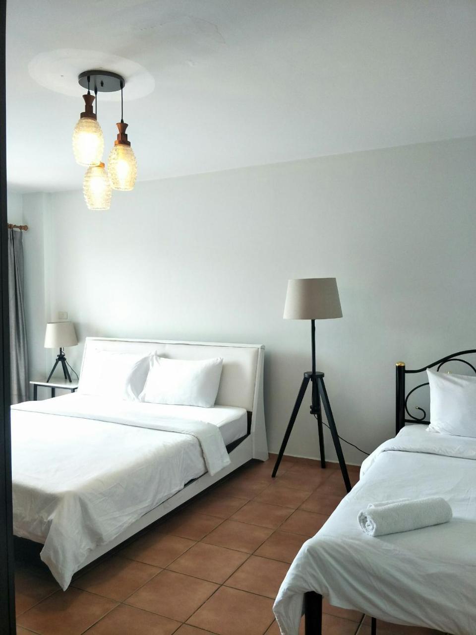 Bangsaen Lomsabai Apartments מראה חיצוני תמונה