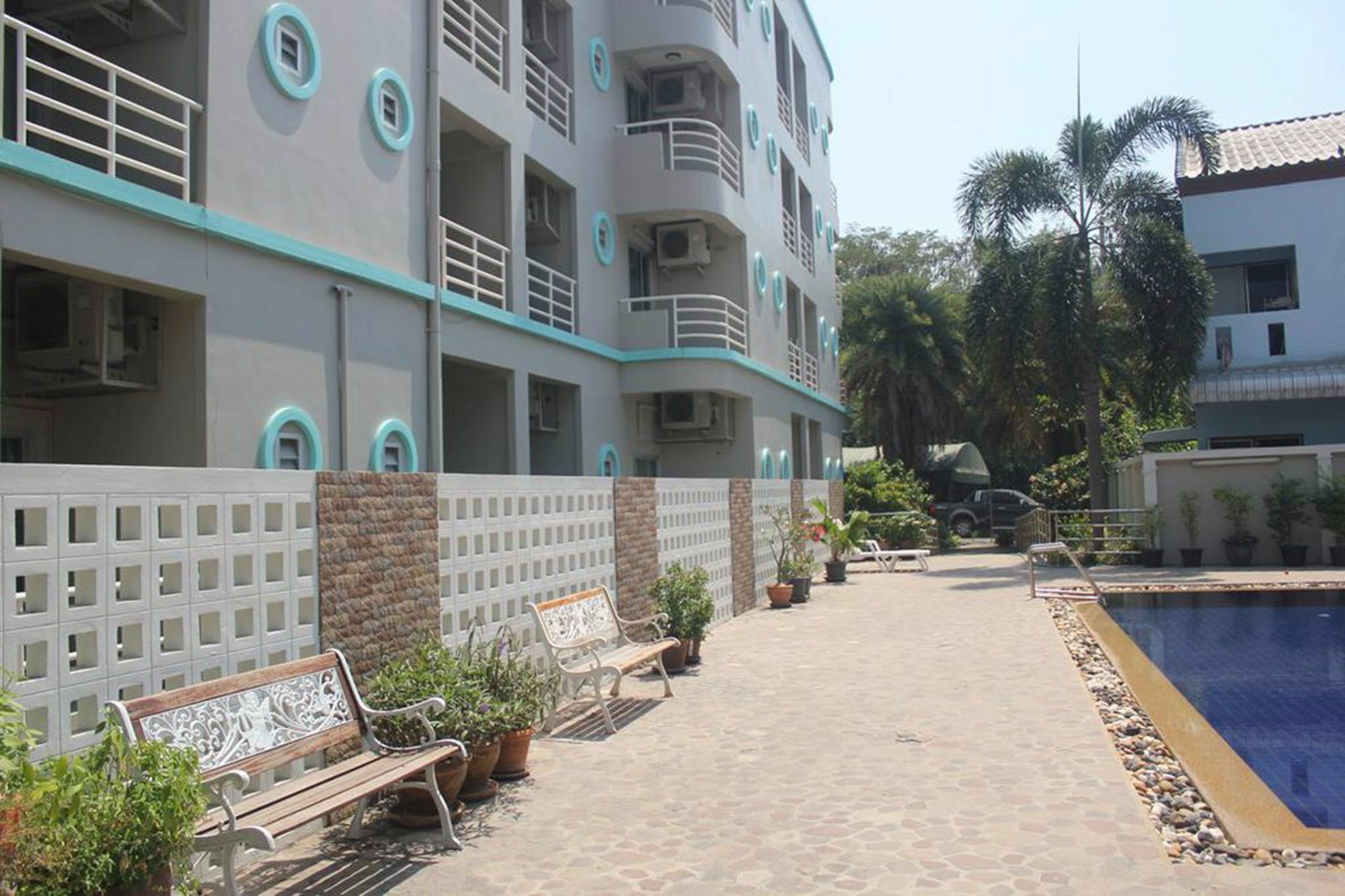 Bangsaen Lomsabai Apartments מראה חיצוני תמונה